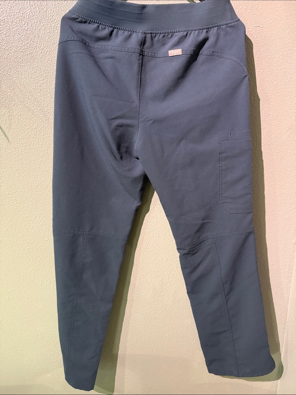 FIGS Women’s cargo style scrub pants. Dark Harbor. Size small. - Picture 2 of 3